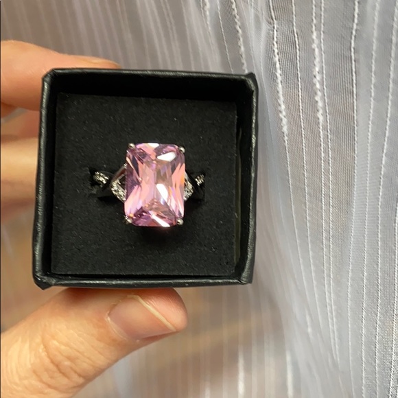 18KRGP pink zirconia ring size 6 and 7 - Picture 9 of 9